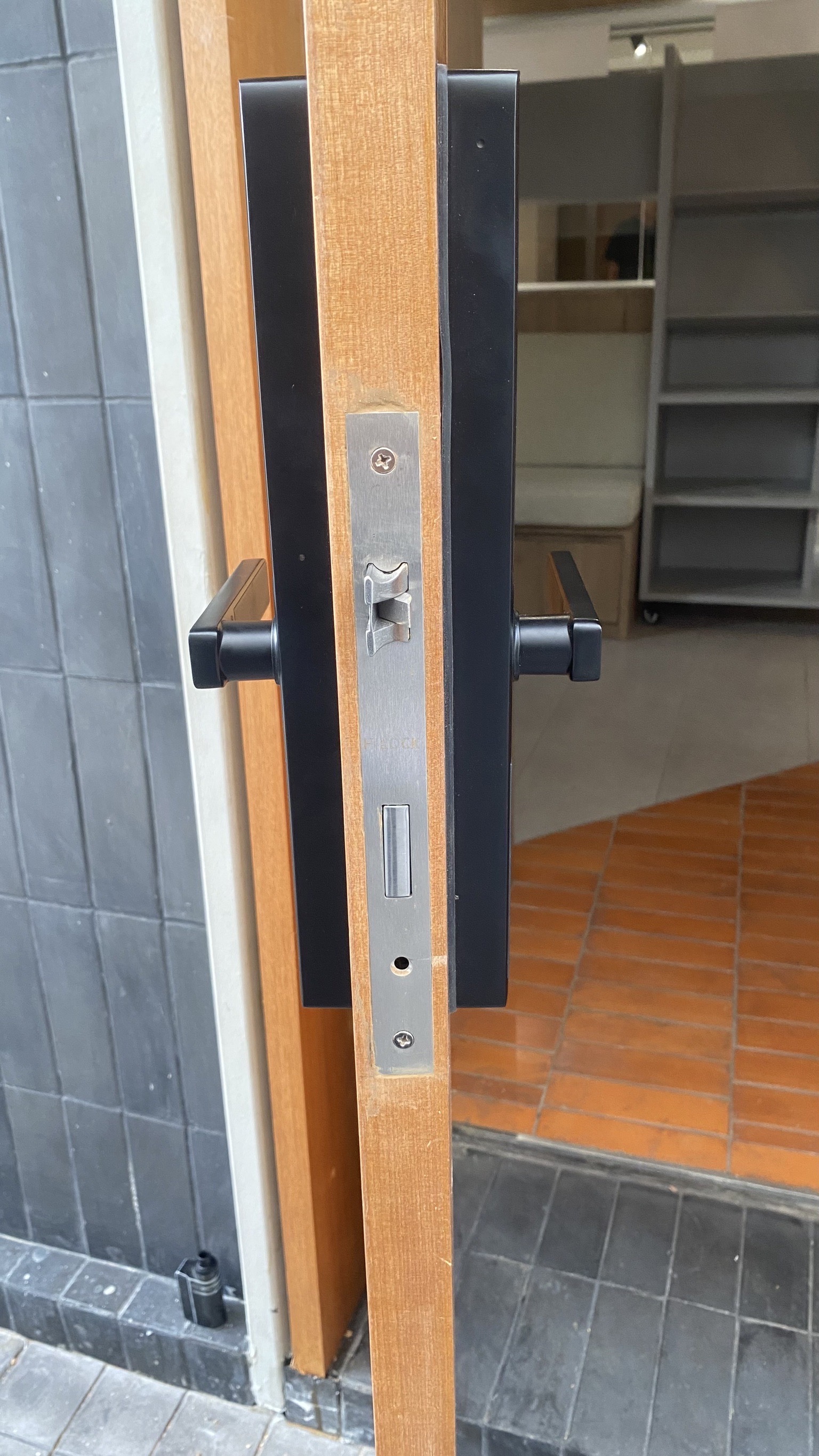 HL-432 รีวิว digital door lock ประตู ดิจิตอล